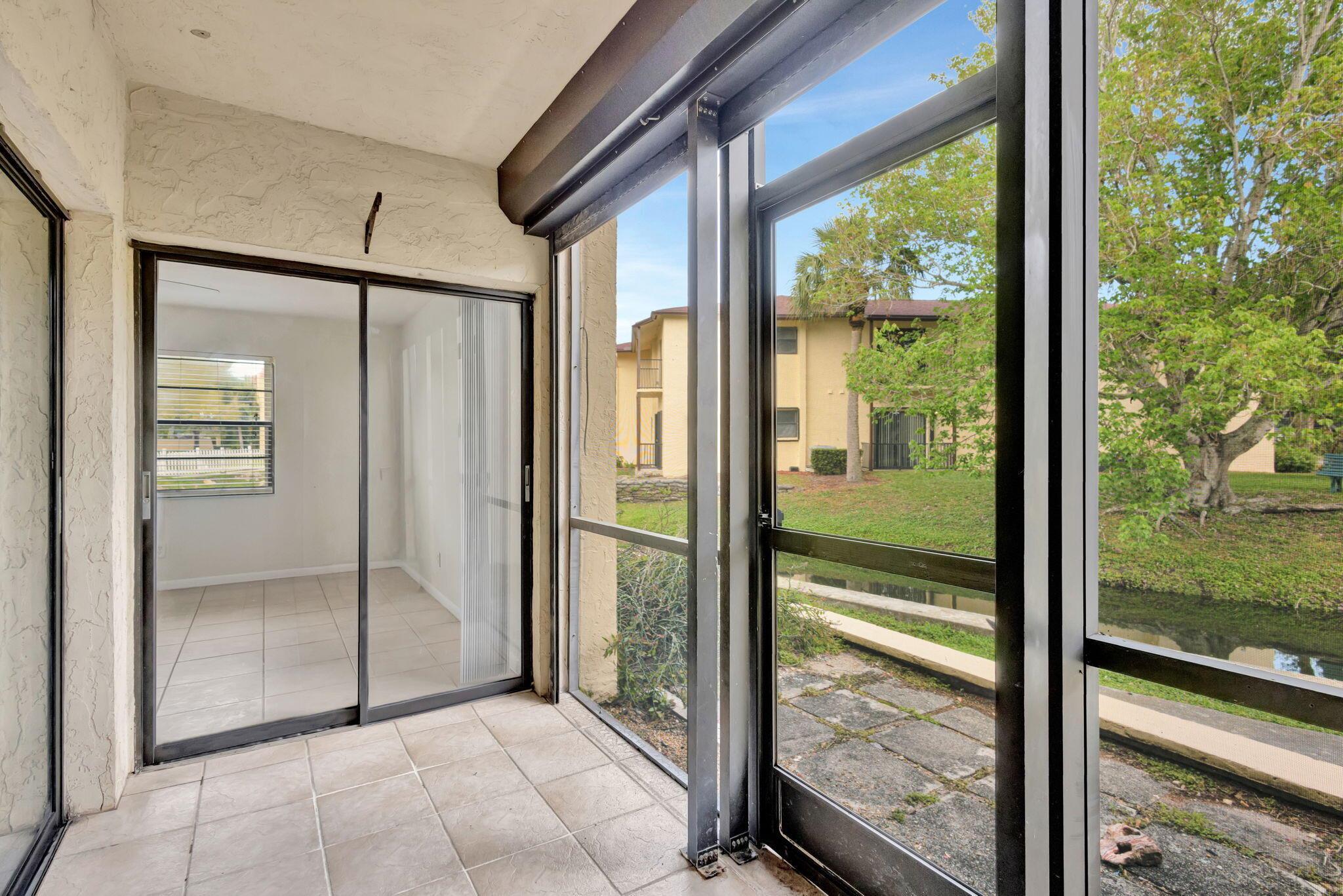 ISLAND HOUSE CONDOMINIUM - Residential