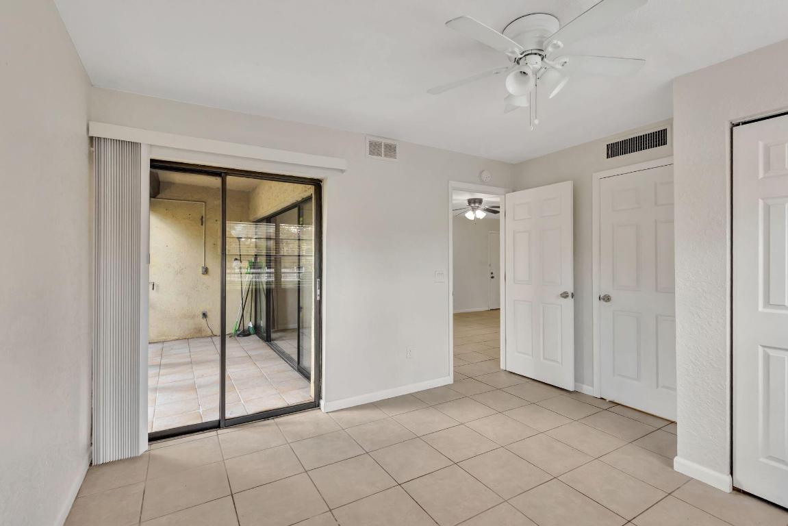 ISLAND HOUSE CONDOMINIUM PHASE I - Residential