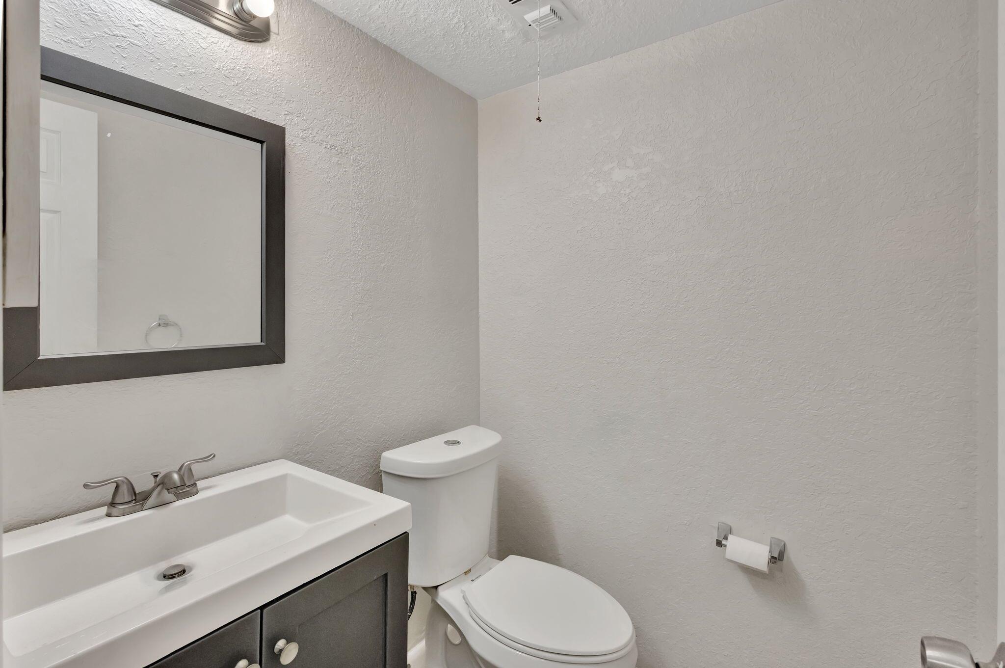 ISLAND HOUSE CONDOMINIUM - Residential