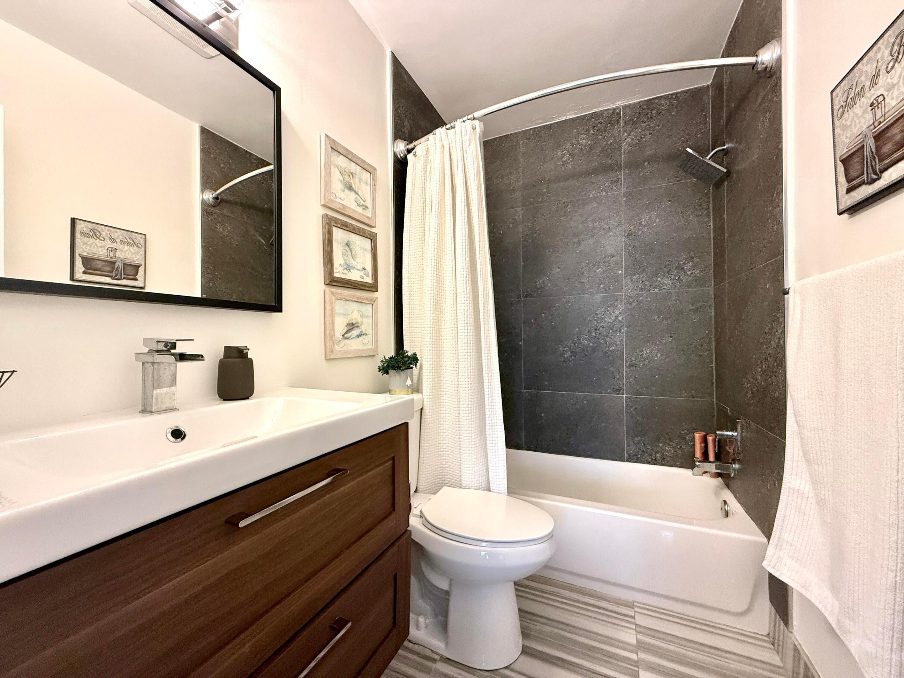 298 SW 6th Street 2050