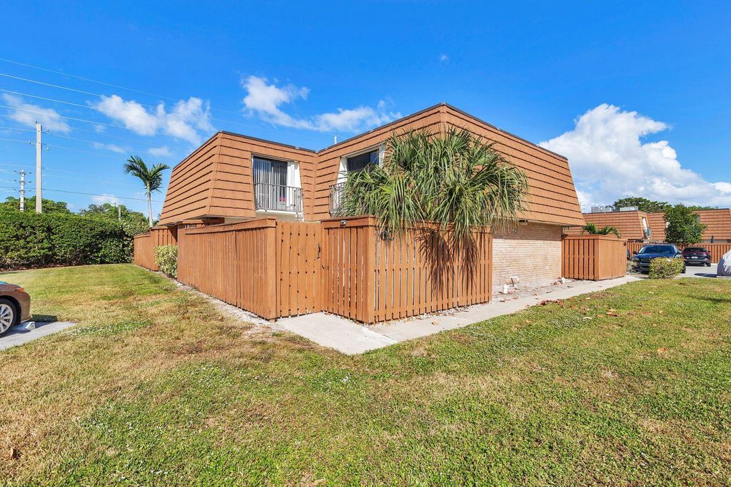 Photo of 3900 County Line Road #6c, Tequesta, FL 33469 (MLS # R10924575)