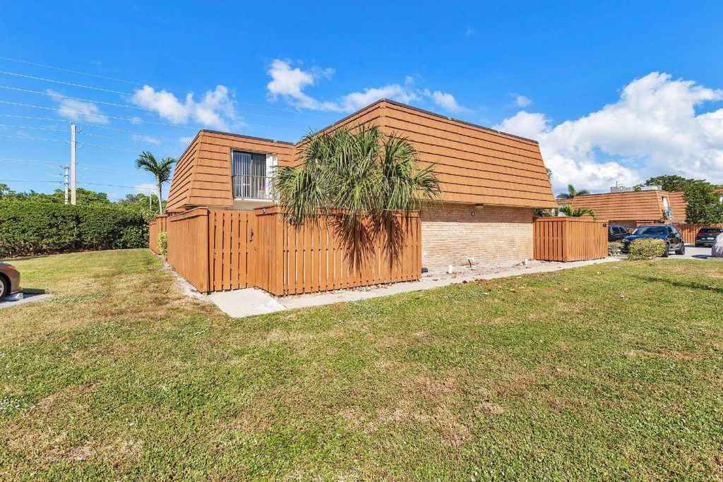 Photo of 3900 County Line Road #6c, Tequesta, FL 33469 (MLS # R10924575)