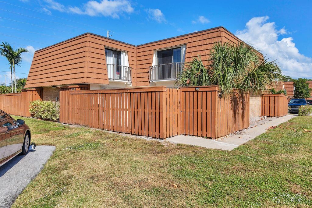 Photo of 3900 County Line Road #6c, Tequesta, FL 33469 (MLS # R10924575)