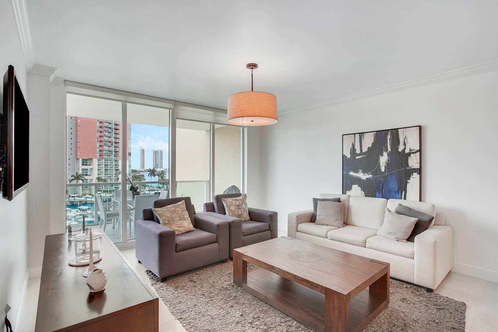 Aventura Marina - Residential