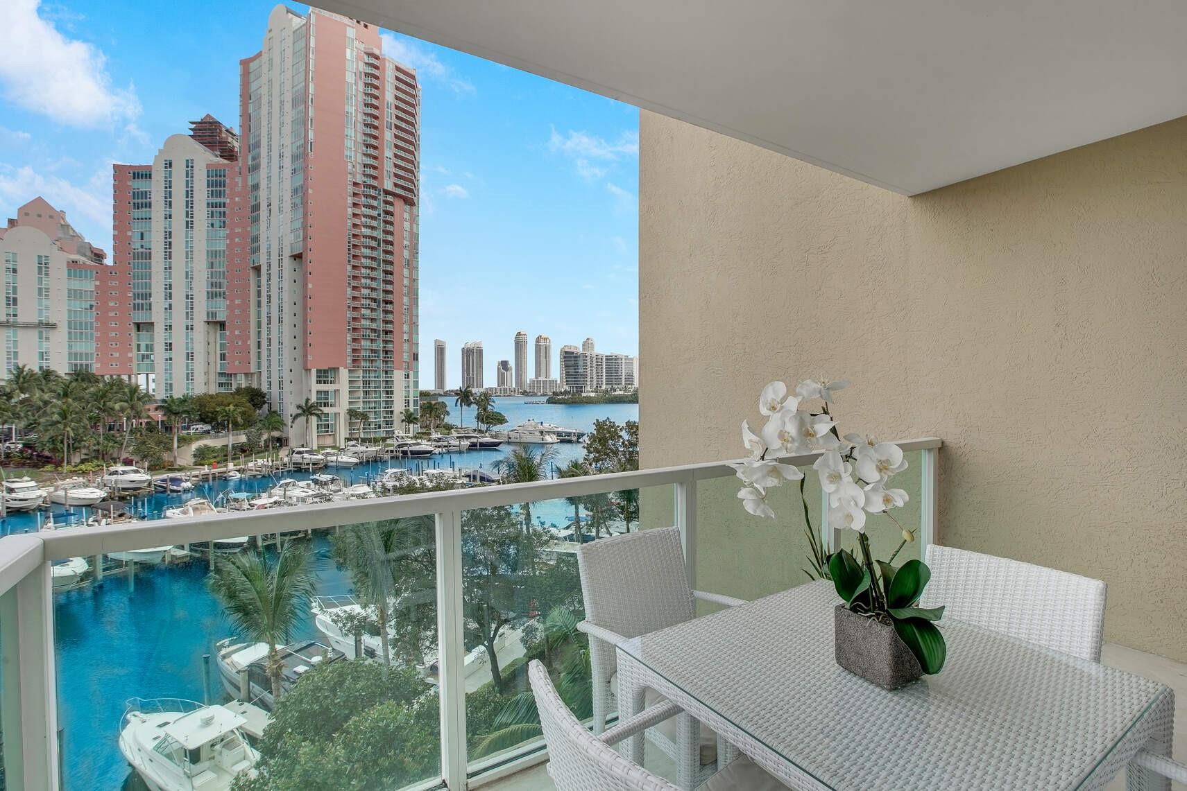 Aventura Marina - Residential