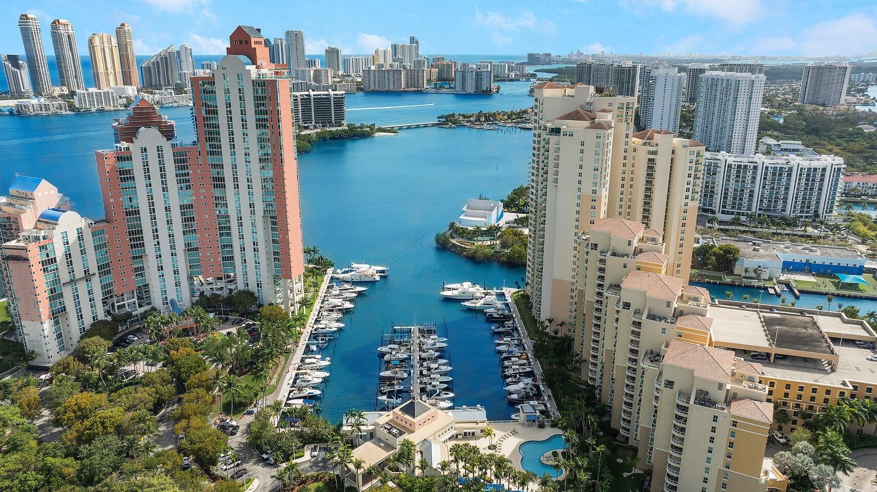 Aventura Marina - Residential