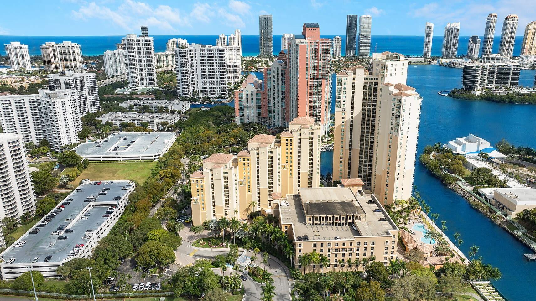 Aventura Marina - Residential