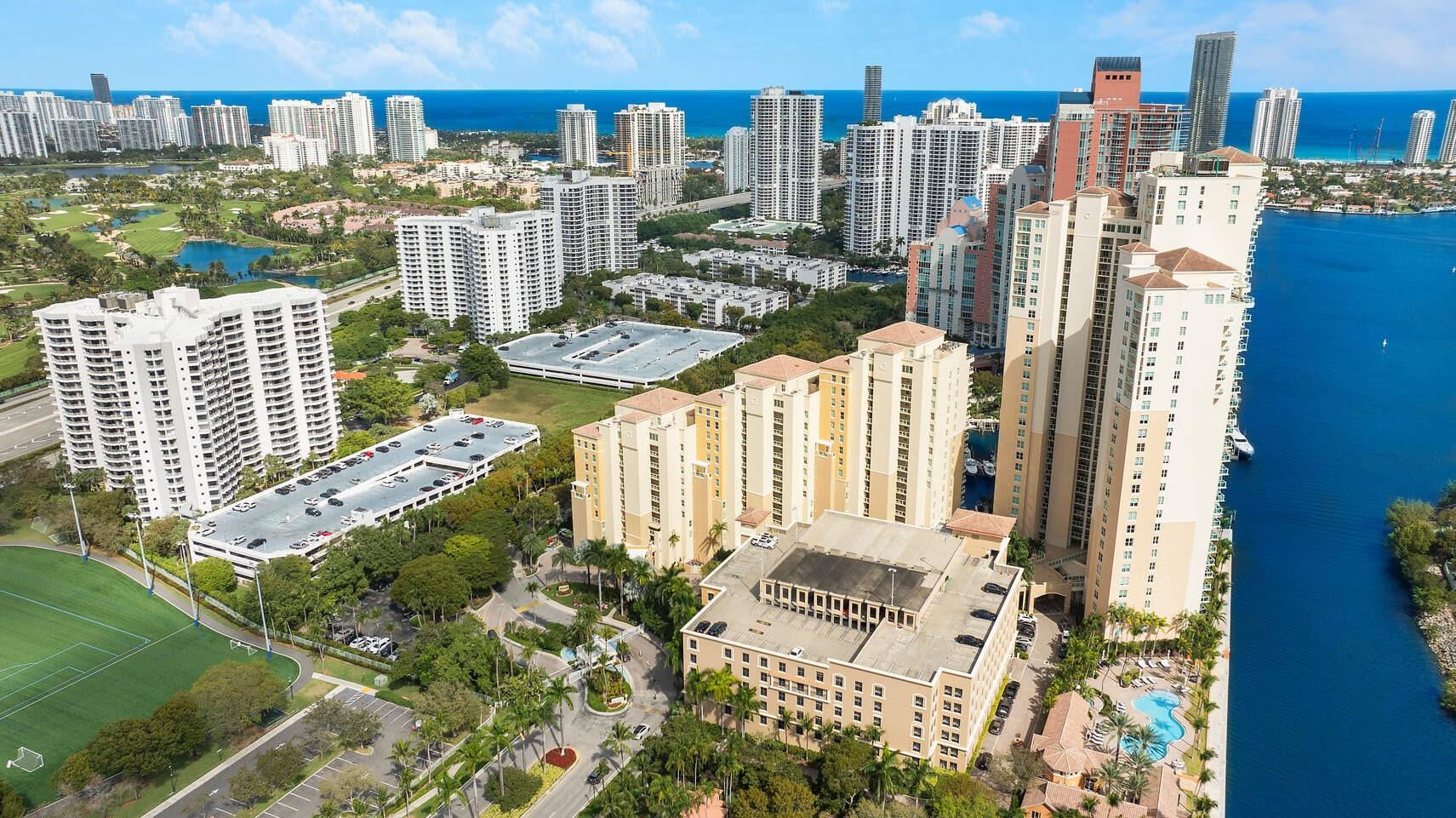 Aventura Marina - Residential