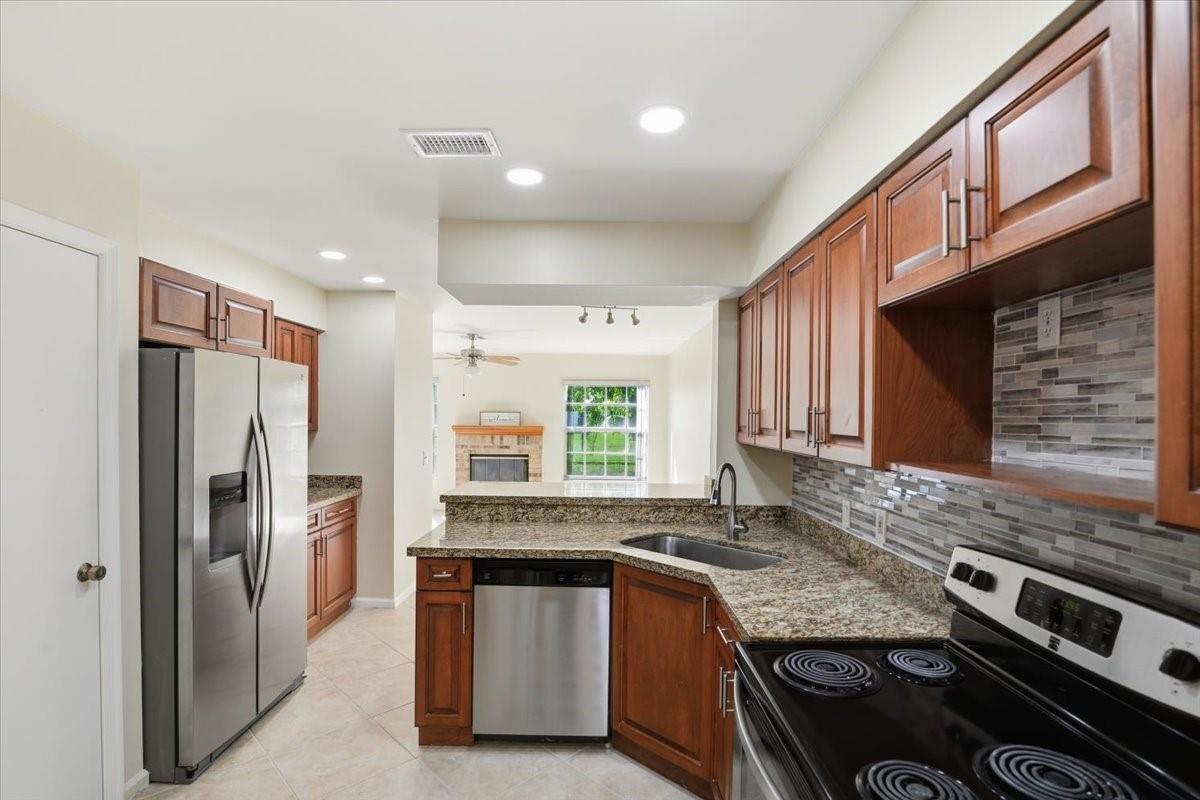 Cypress Glen Townhomes - Residential