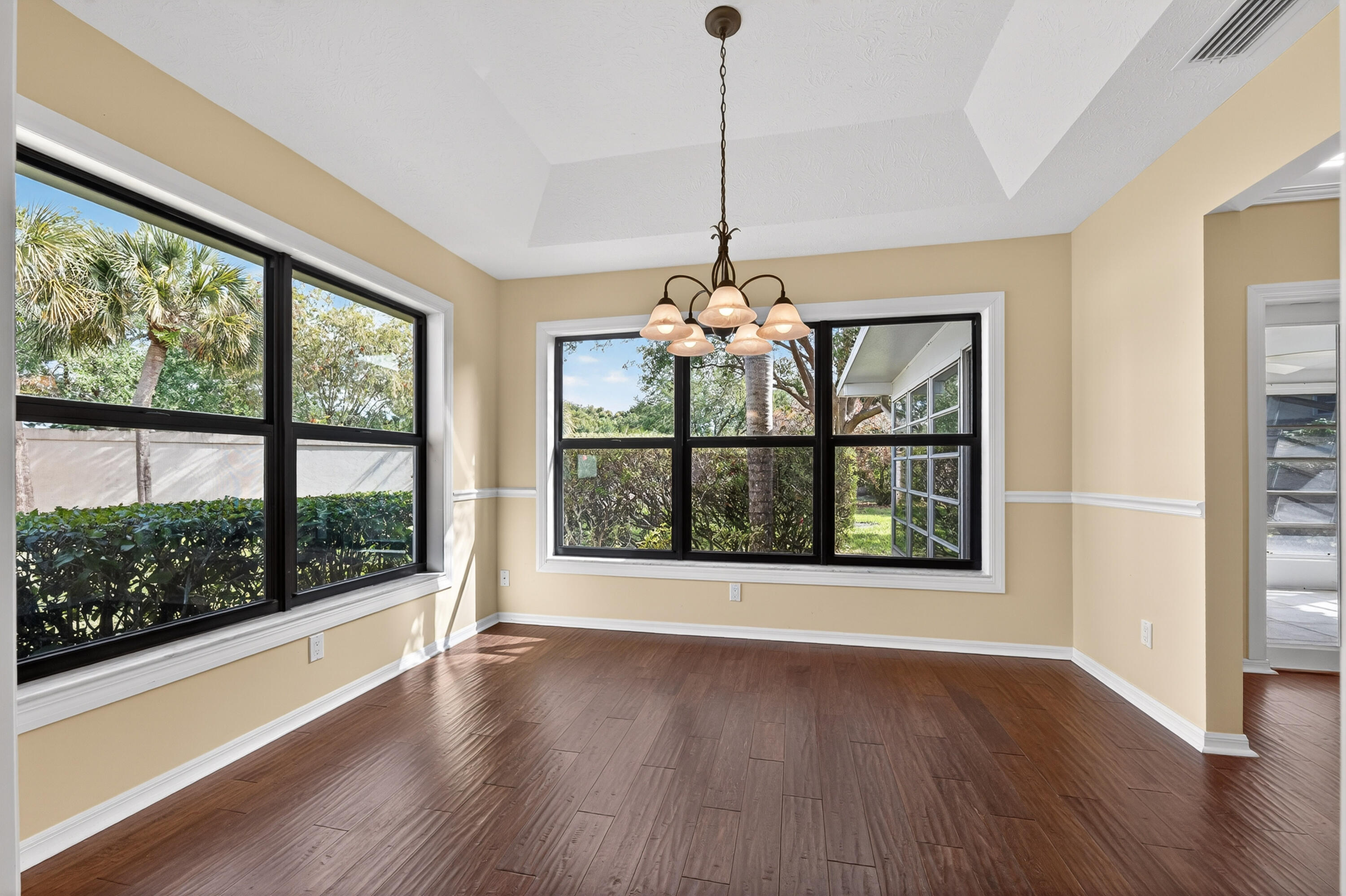 LA MARIPOSA - Residential