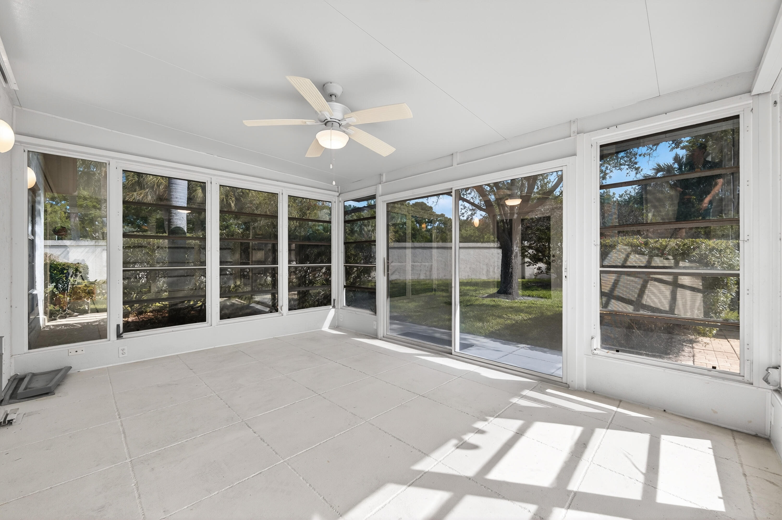 LA MARIPOSA - Residential