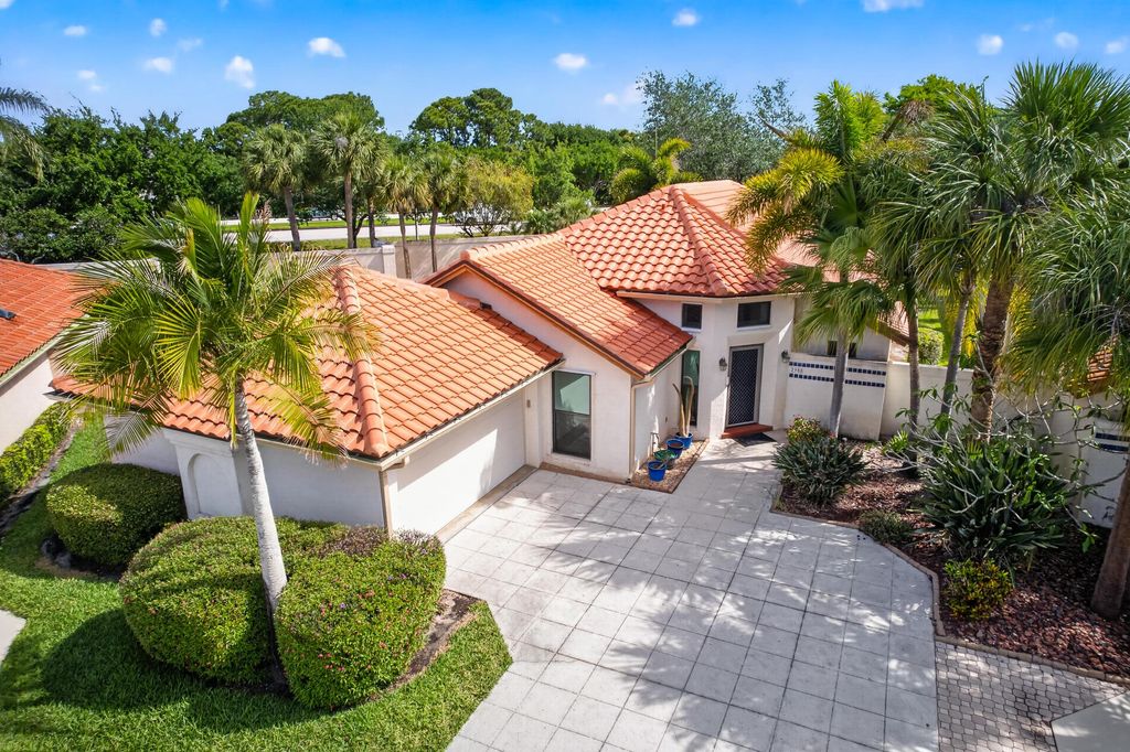 Photo of 2988 SW Mariposa Circle, Palm City, FL 34990 (MLS # B26017101)