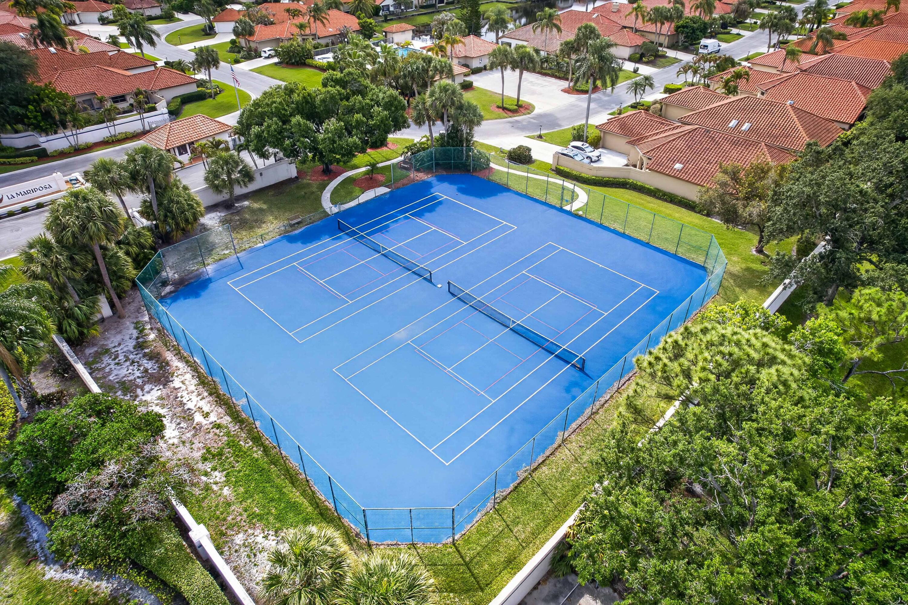 LA MARIPOSA - Residential