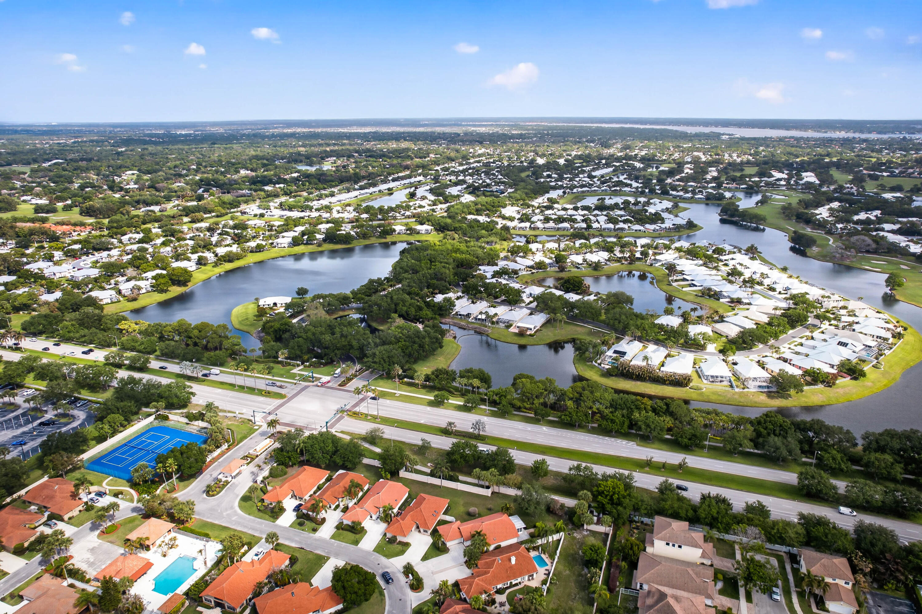 LA MARIPOSA - Residential