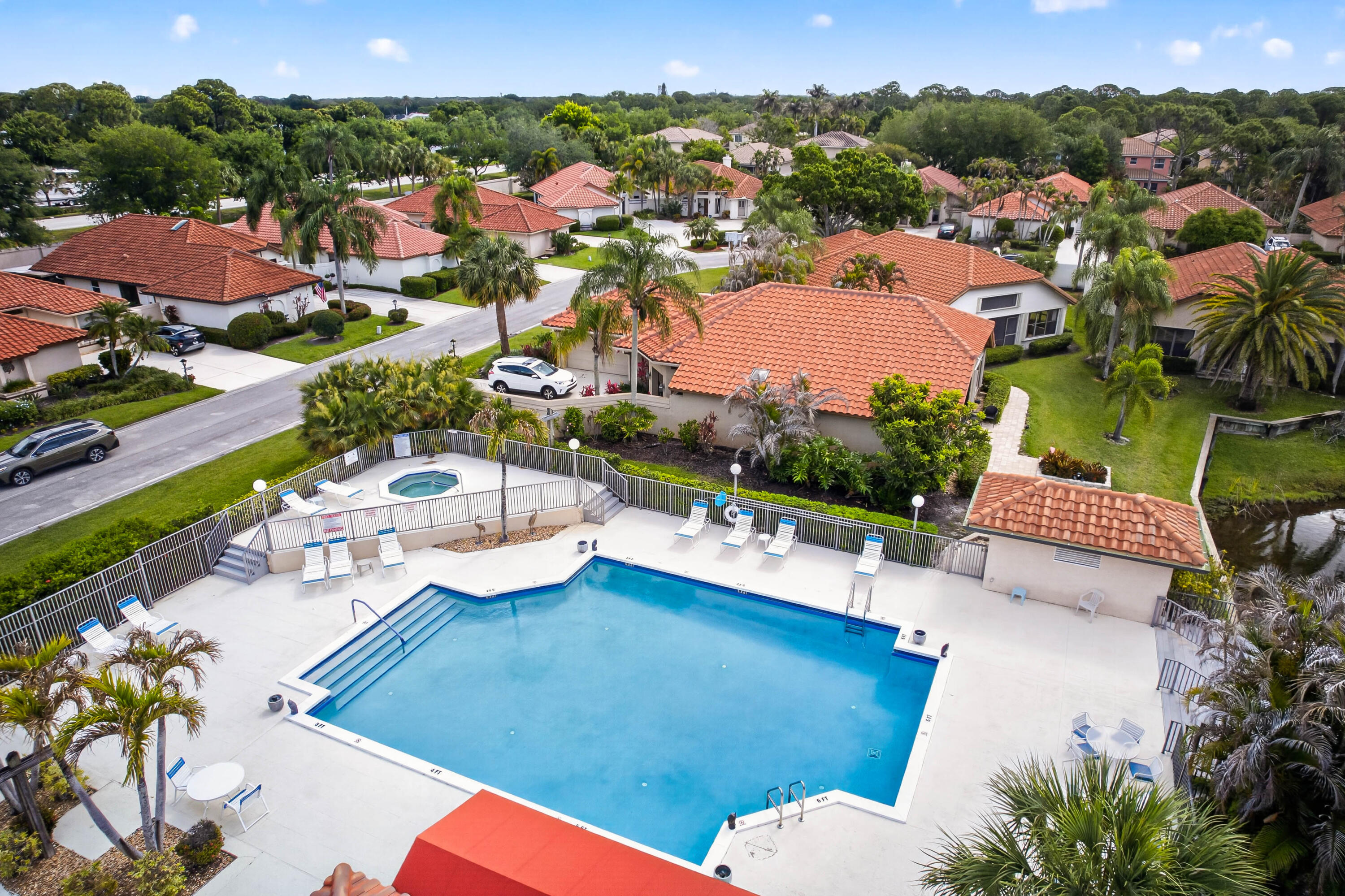 LA MARIPOSA - Residential