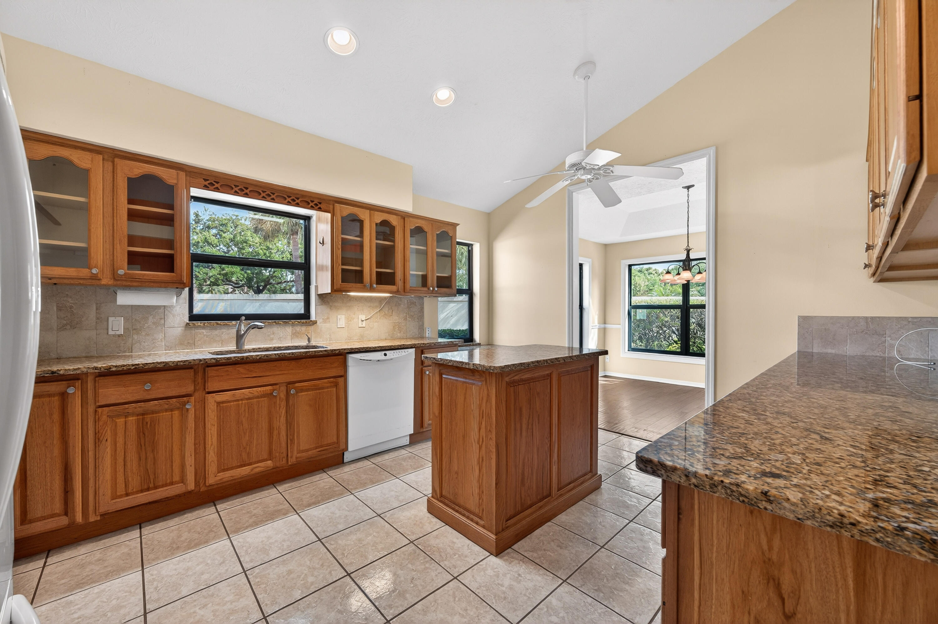 LA MARIPOSA - Residential