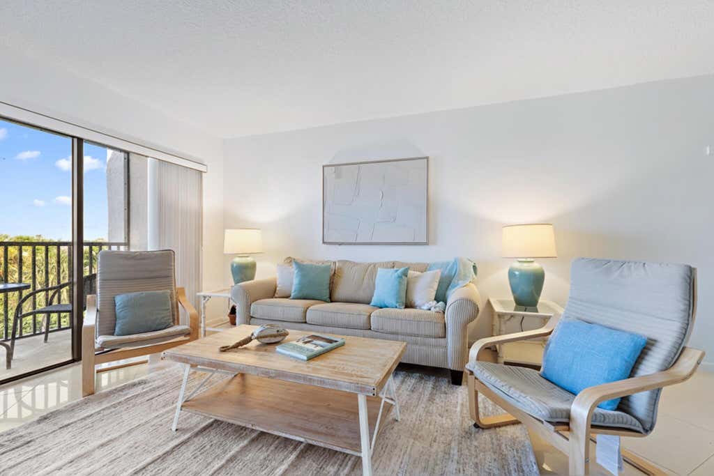 Photo of 1605 S US HIGHWAY 1 #A407, Jupiter, FL 33477 (MLS # B26068326)
