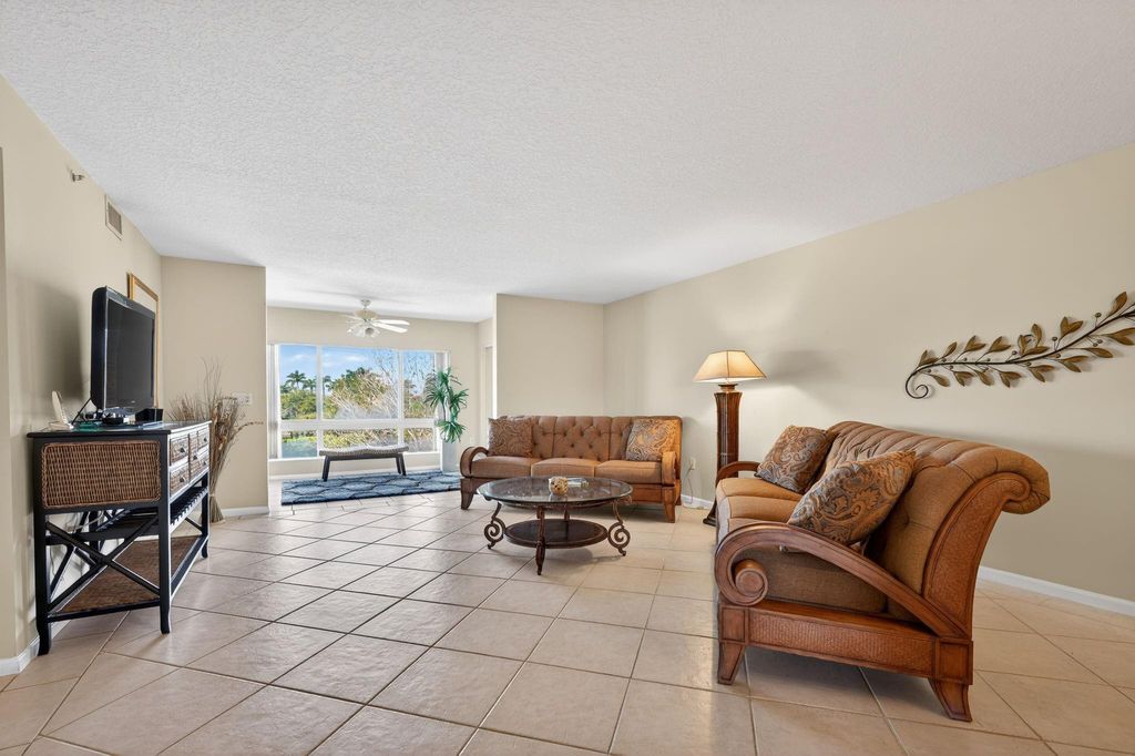 Photo of 5906 Crystal Shores Drive #404, Boynton Beach, FL 33437 (MLS # F10549775)
