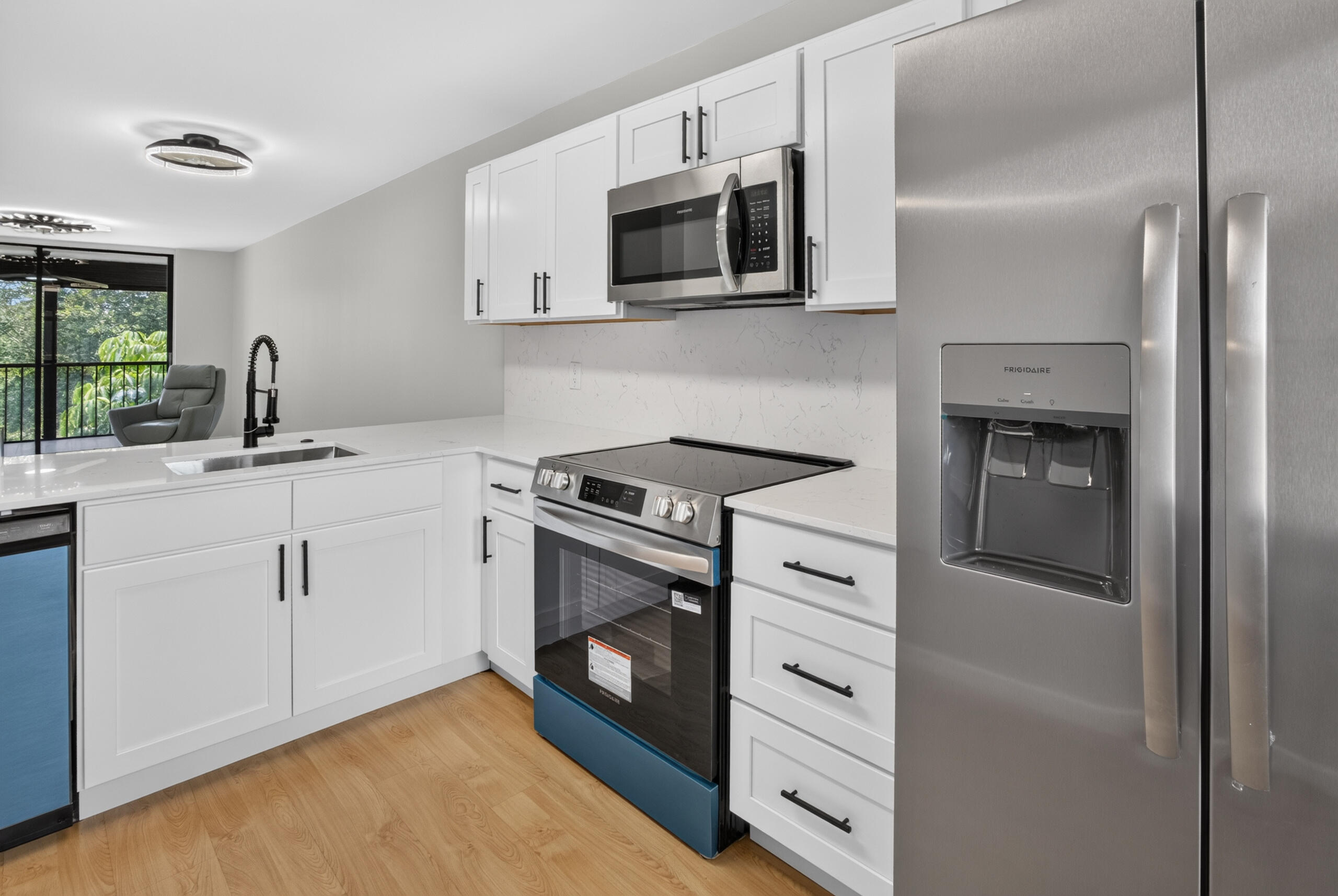 6795 Huntington Lane 201