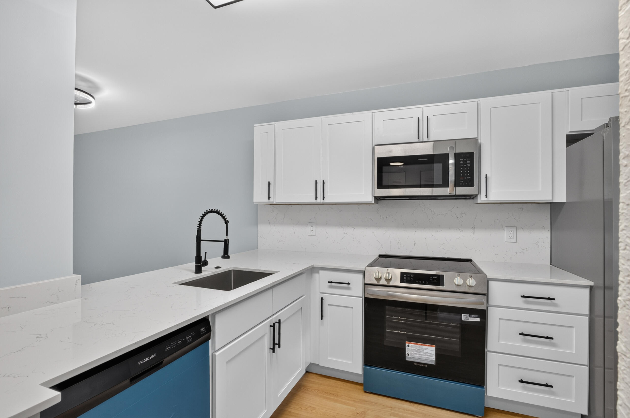6795 Huntington Lane 201