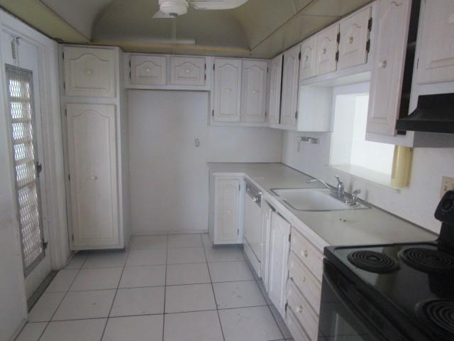 SAPPHIRE CONDO - Residential
