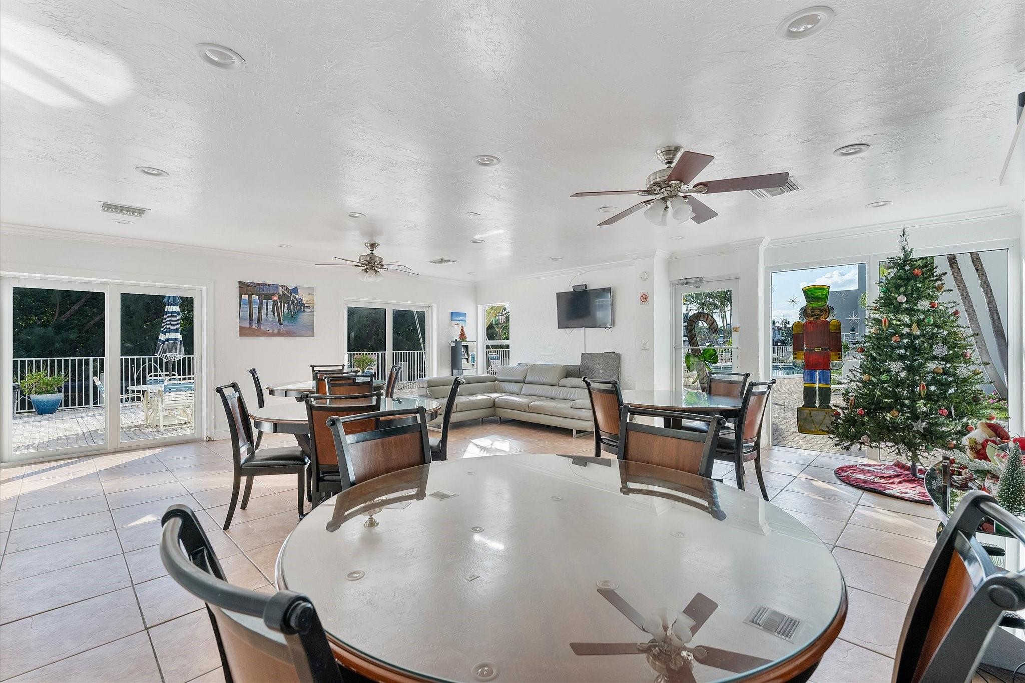 CASA LA QUINTA CONDO - Residential