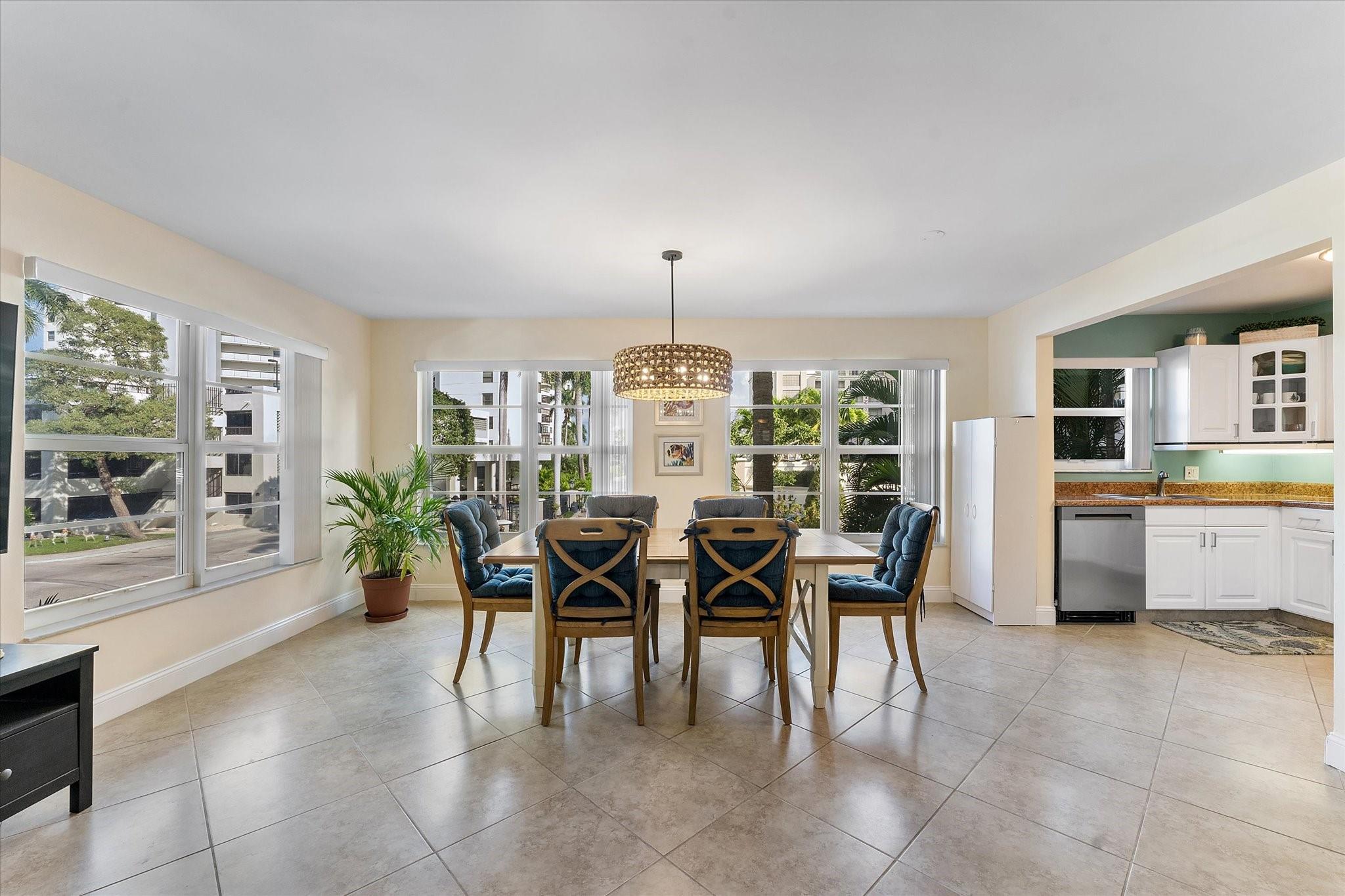 CASA LA QUINTA CONDO - Residential