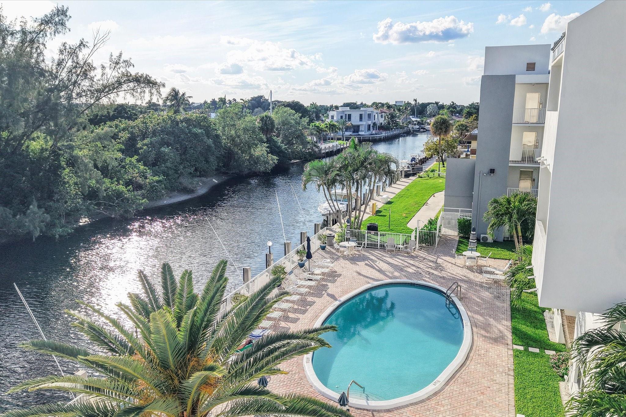 CASA LA QUINTA CONDO - Residential