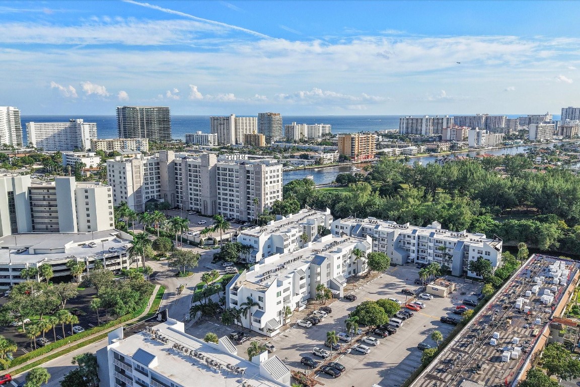 2870 NE 14th Street Causeway 208c