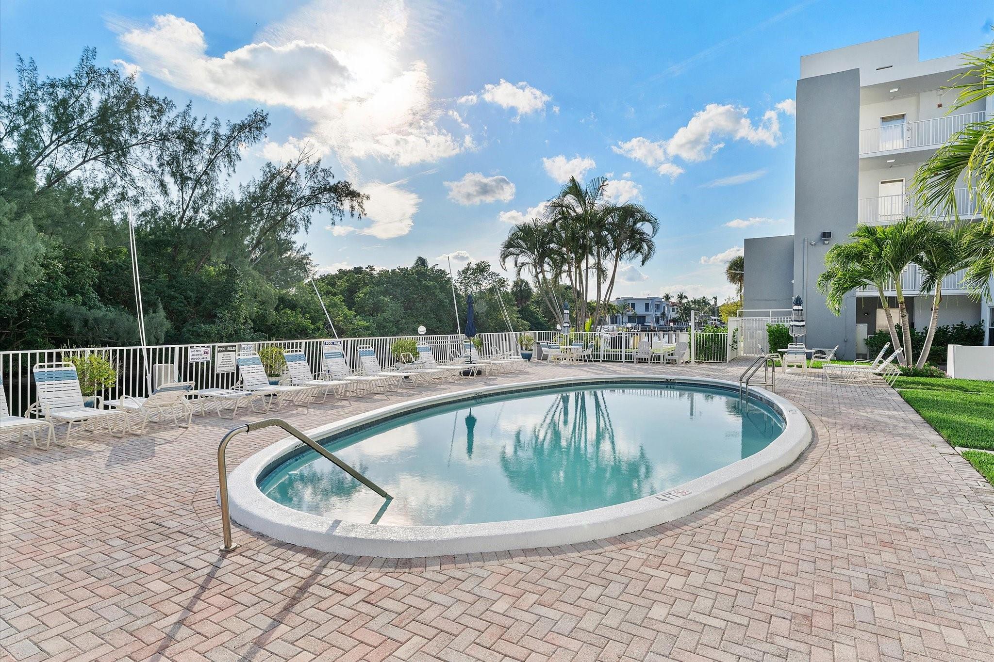 CASA LA QUINTA CONDO - Residential