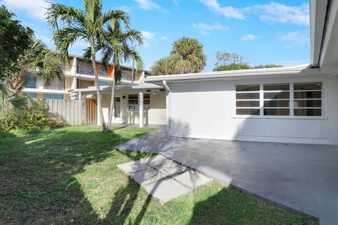 A home in Lake Worth Beach