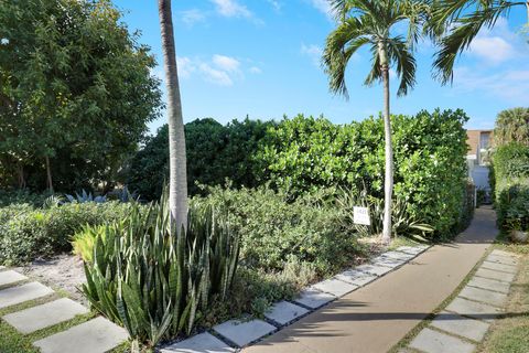 A home in Lake Worth Beach