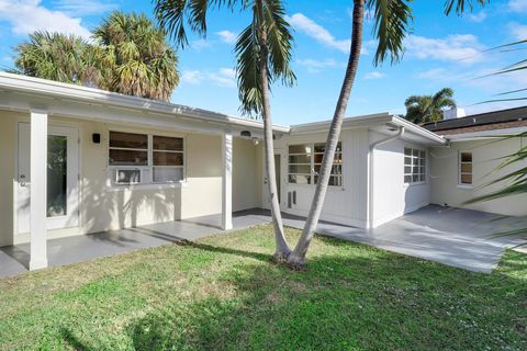 A home in Lake Worth Beach