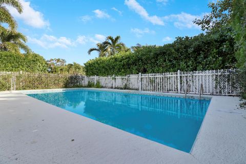 A home in Lake Worth Beach