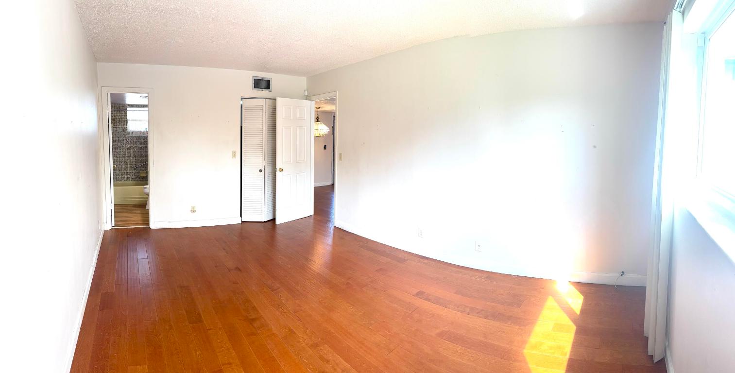 LAKESIDE VILLAGE CONDO 7 - Residential