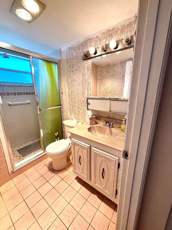 LAKESIDE VILLAGE CONDO 7 - Residential