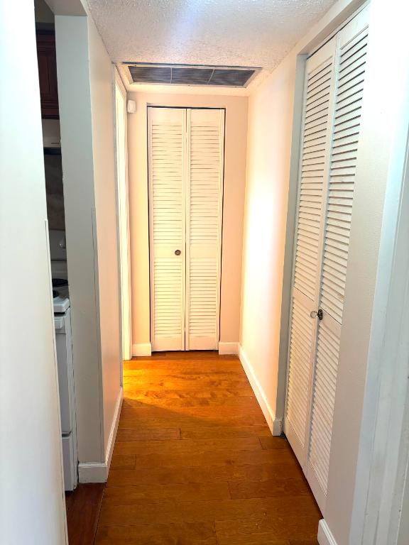 LAKESIDE VILLAGE CONDO 7 - Residential