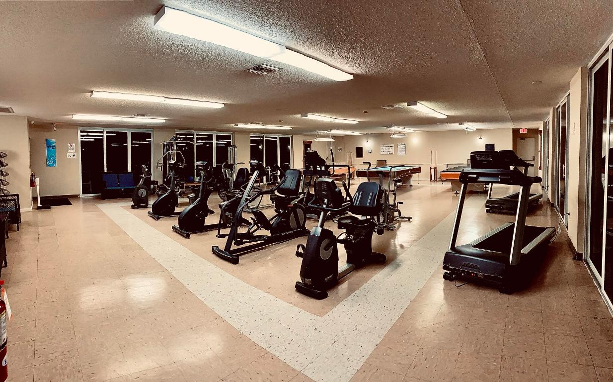 LAKESIDE VILLAGE CONDO 7 - Residential