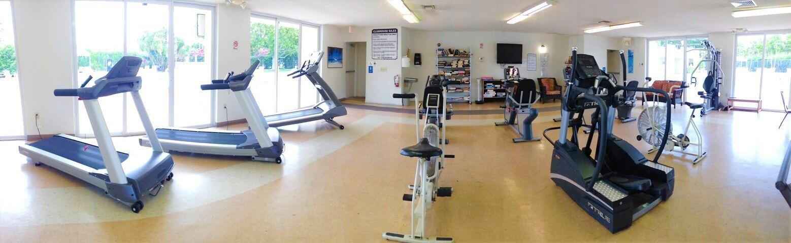 LAKESIDE VILLAGE CONDO 7 - Residential