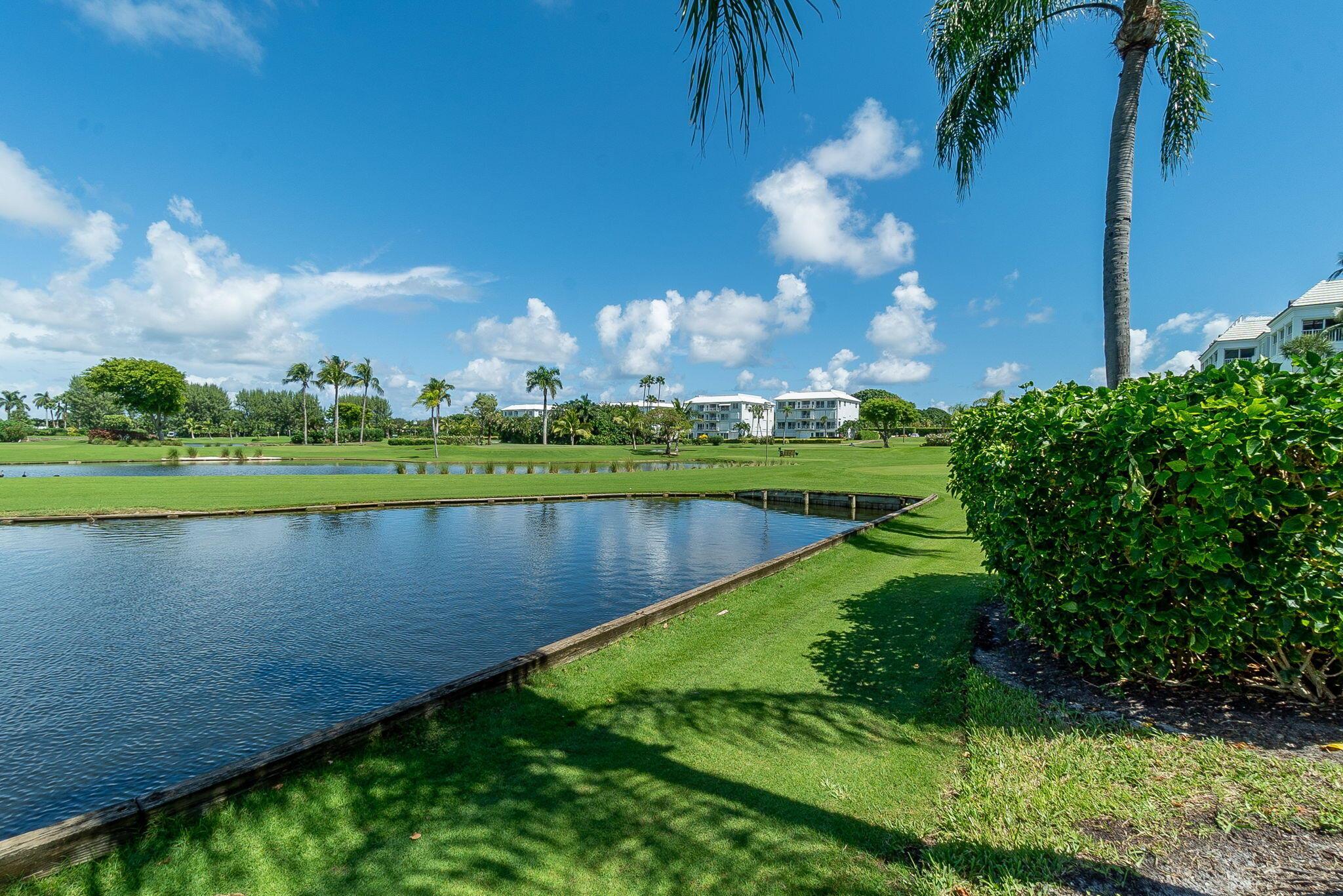 ST ANDREWS FAIRWAYS CONDO - Residential