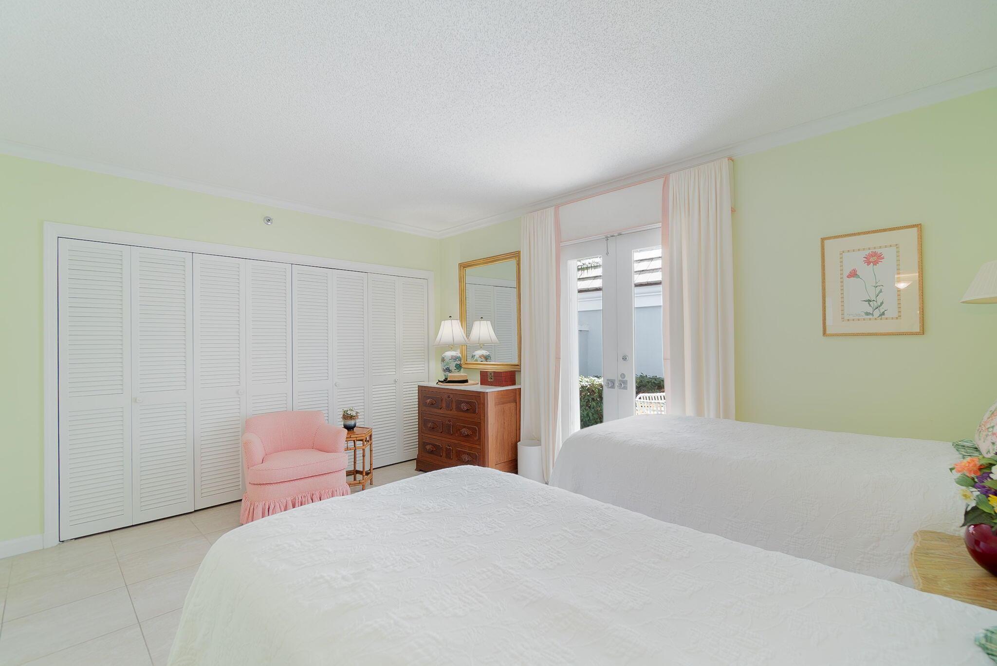 ST ANDREWS FAIRWAYS CONDO - Residential