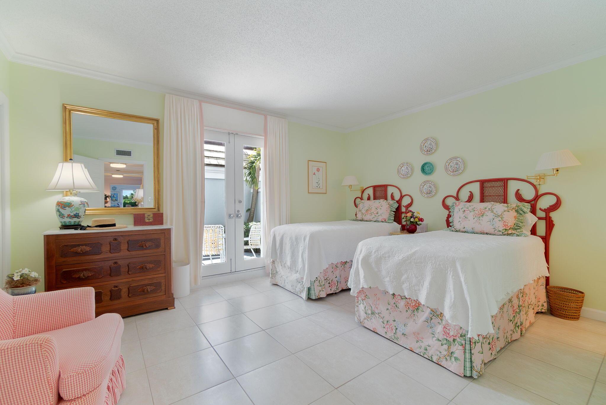 ST ANDREWS FAIRWAYS CONDO - Residential