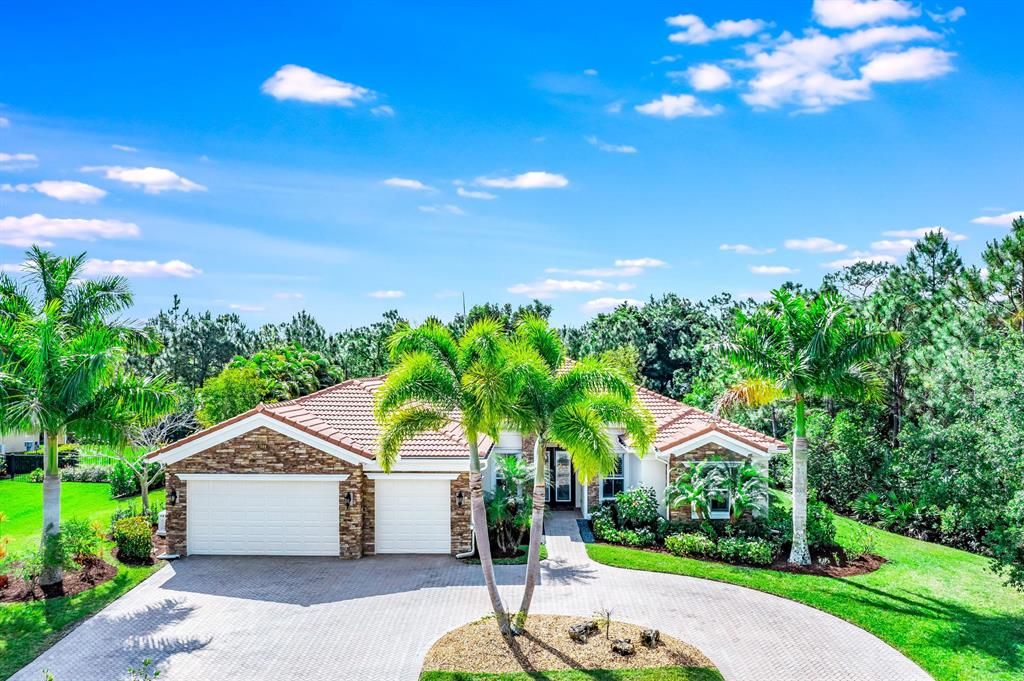 Photo of 7599 SE Belle Maison Drive, Stuart, FL 34997 (MLS # R10706551)
