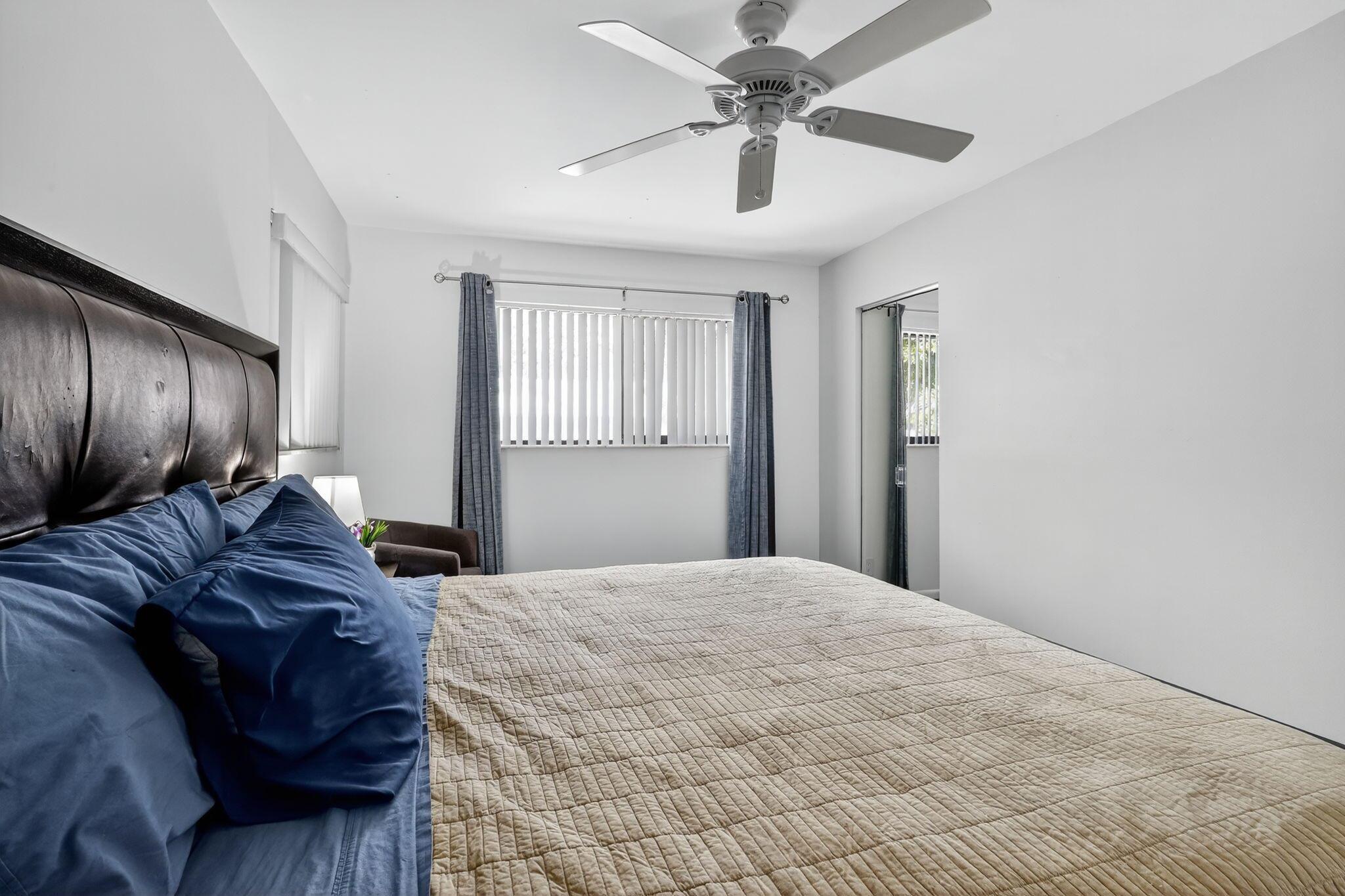 WITNEY E CONDO - Residential