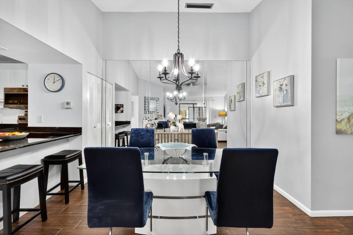 WITNEY E CONDO - Residential