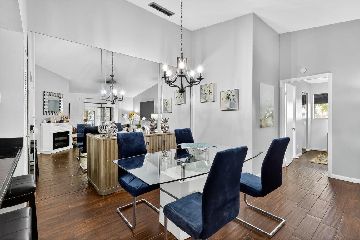 WITNEY E CONDO - Residential