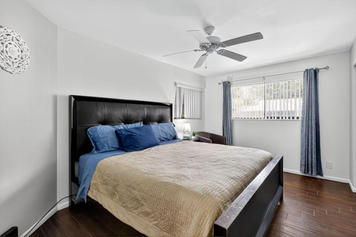 WITNEY E CONDO - Residential