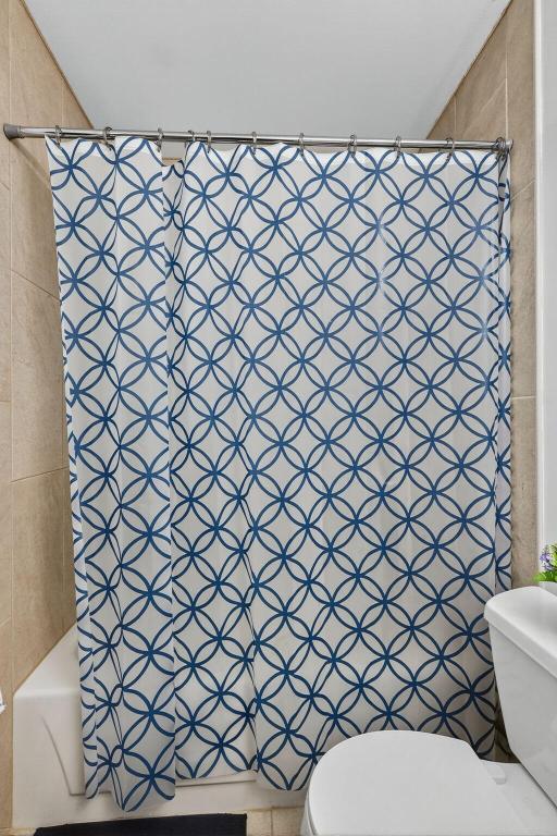 WITNEY E CONDO - Residential