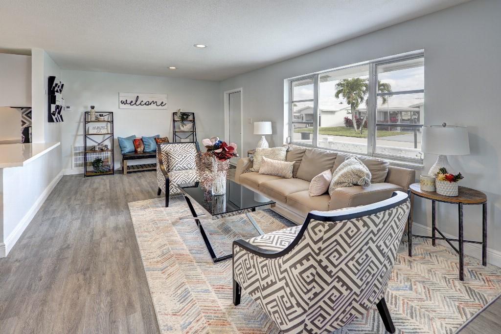 Palm Beach Leisureville S - Residential