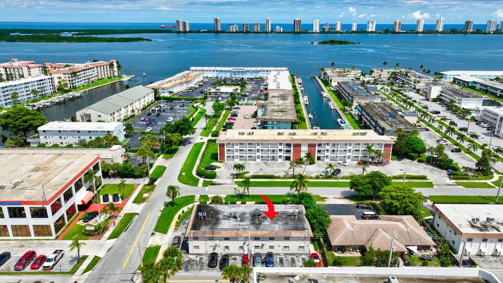 Photo of 243 Castlewood Drive #7, North Palm Beach, FL 33408 (MLS # R11024547)